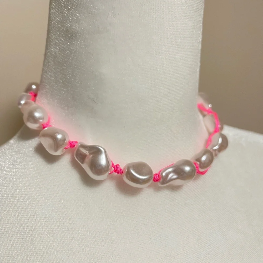 Urban Outfitters : Neon Pink Corded Pearl Necklace | NWT - Picture 1 of 5